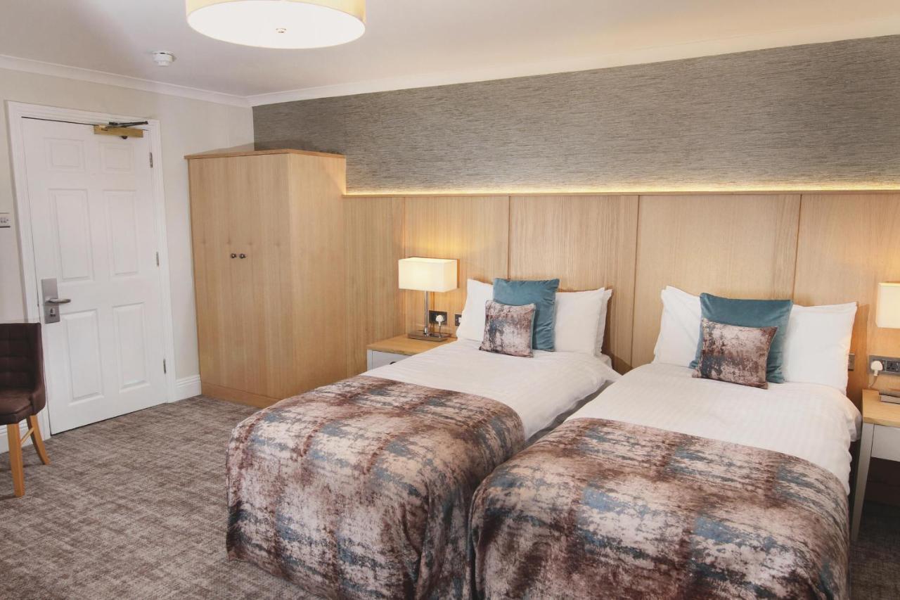 Boringdon Hall Hotel And Spa Plymouth Exterior foto A bedroom at the hotel
